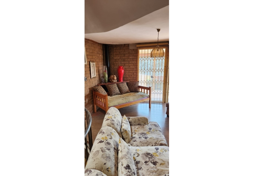 4 Bedroom Property for Sale in Deneysville Free State